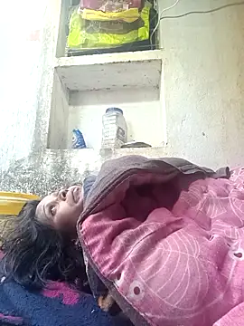 cute diya 12 online show from 12-16-25, 02:38