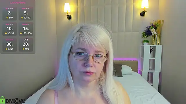 Hella Fabel online show from 06-06-26, 01:55