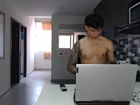 Snapshot of cash_masters777 chatting on 11-11-25, 07:19 cash masters777 online show from 11-11-25, 07:19