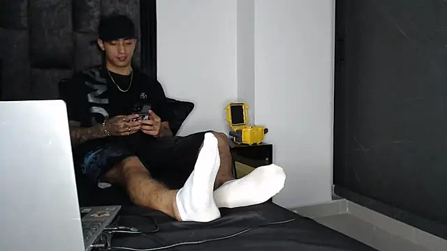 Snapshot of cash_masters777 chatting on 09-26-25, 10:16 cash masters777 online show from 09-26-25, 10:16