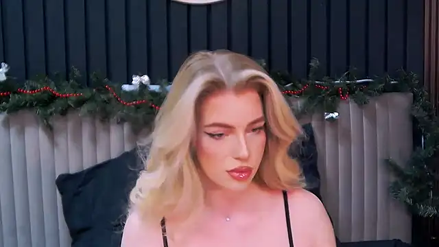 MilanaCeleste online show from 12-21-25, 12:13