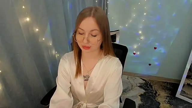 Snapshot of Rose_se chatting on 10-13-25, 09:49 Rose se online show from 10-13-25, 09:49