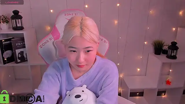 Aisi 18 online show from 11-28-25, 03:50