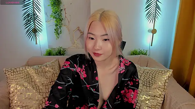 Aisi 18 online show from 09-17-25, 04:36