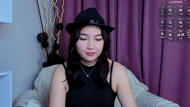 ColettaMejias online show from 11-14-25, 08:12