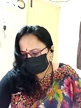 Snapshot of Ananya_flower chatting on 10-22-25, 09:42 Ananya flower online show from 10-22-25, 09:42