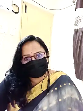 Snapshot of Ananya_flower chatting on 11-18-25, 05:38 Ananya flower online show from 11-18-25, 05:38