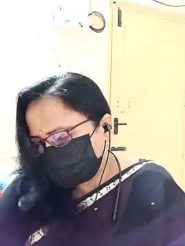 Snapshot of Ananya_flower chatting on 10-15-25, 03:27 Ananya flower online show from 10-15-25, 03:27