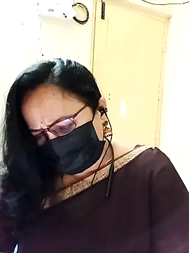 Snapshot of Ananya_flower chatting on 11-21-25, 06:23 Ananya flower online show from 11-21-25, 06:23