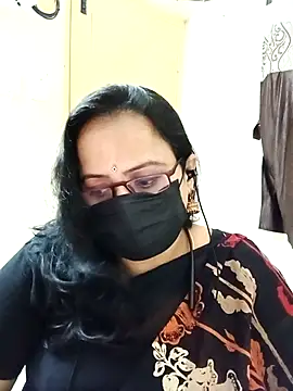 Snapshot of Ananya_flower chatting on 10-28-25, 01:43 Ananya flower online show from 10-28-25, 01:43