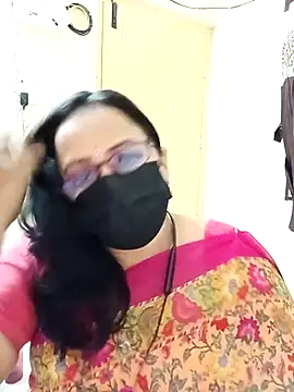 Snapshot of Ananya_flower chatting on 10-27-25, 06:14 Ananya flower online show from 10-27-25, 06:14