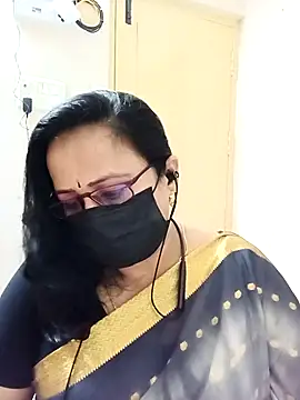 Snapshot of Ananya_flower chatting on 10-18-25, 05:26 Ananya flower online show from 10-18-25, 05:26