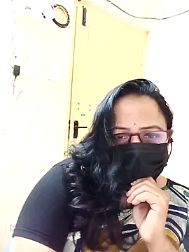 Snapshot of Ananya_flower chatting on 11-18-25, 05:33 Ananya flower online show from 11-18-25, 05:33