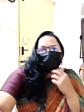 Snapshot of Ananya_flower chatting on 02-02-26, 06:18 Ananya flower online show from 02-02-26, 06:18