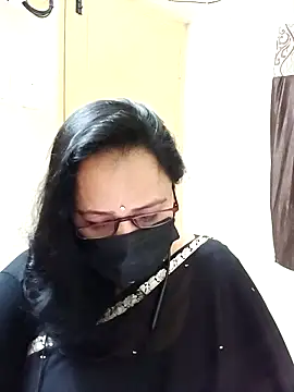 Snapshot of Ananya_flower chatting on 10-14-25, 03:23 Ananya flower online show from 10-14-25, 03:23