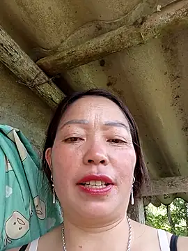 Snapshot of _Helala_ chatting on 09-19-25, 05:55 Helala online show from 09-19-25, 05:55
