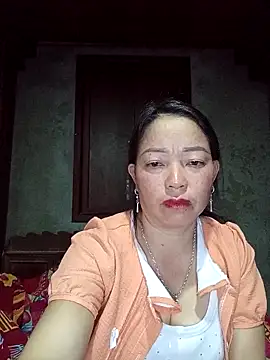 Snapshot of _Helala_ chatting on 09-08-25, 04:17 Helala online show from 09-08-25, 04:17