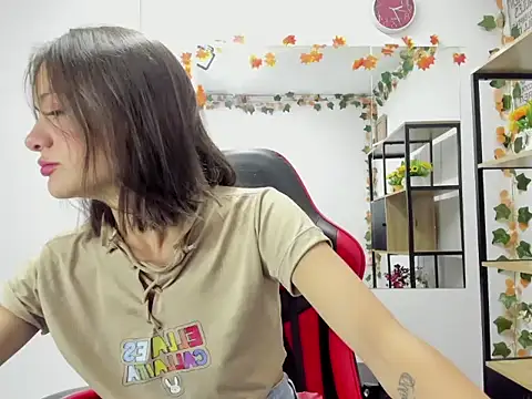 Tammy Thompson  online show from 11-05-25, 02:09