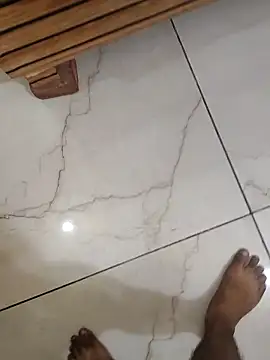 Hot modal online show from 10-21-25, 05:01