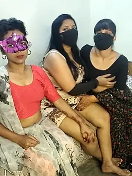 Hot modal online show from 10-29-25, 04:28