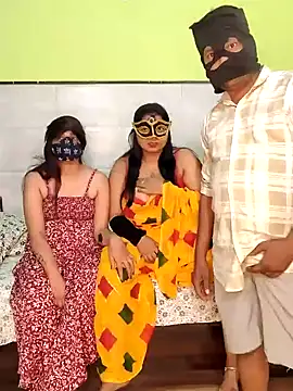 Hot modal online show from 11-13-25, 04:33