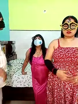 Hot modal online show from 11-12-25, 04:44