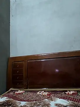 Samdangg online show from 10-28-25, 05:18