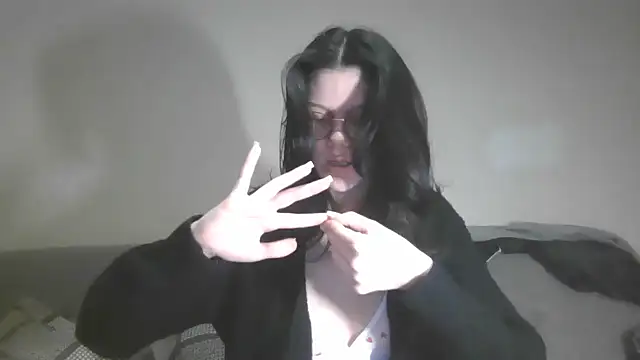 LaVostraDorothy online show from 10-29-25, 08:52