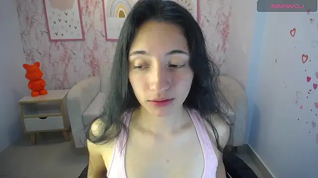 Snapshot of Kylie_ch1 chatting on 10-07-25, 03:24 Kylie ch1 online show from 10-07-25, 03:24