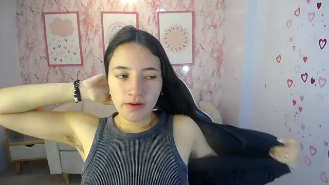 Snapshot of Kylie_ch1 chatting on 09-17-25, 10:50 Kylie ch1 online show from 09-17-25, 10:50