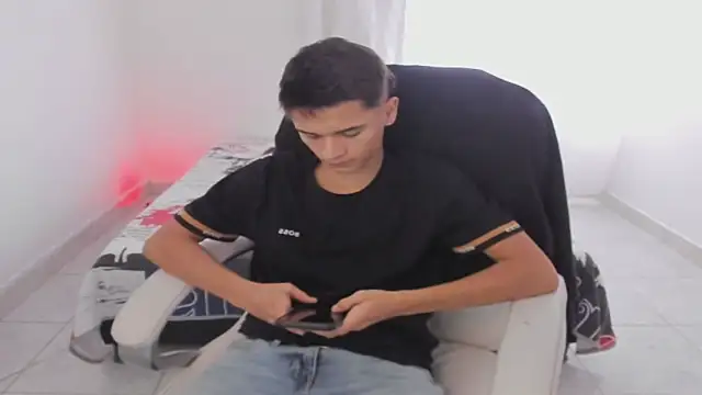 Aron Boyy online show from 09-20-25, 08:03