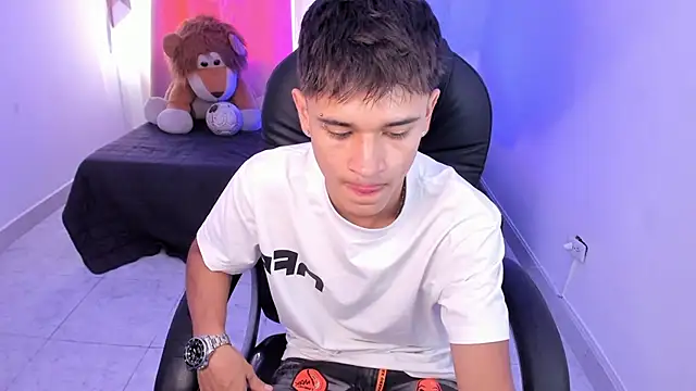 Aron Boyy online show from 02-17-26, 07:33