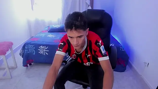 Aron Boyy online show from 09-29-25, 08:14