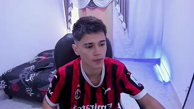 Aron Boyy online show from 11-28-25, 07:58