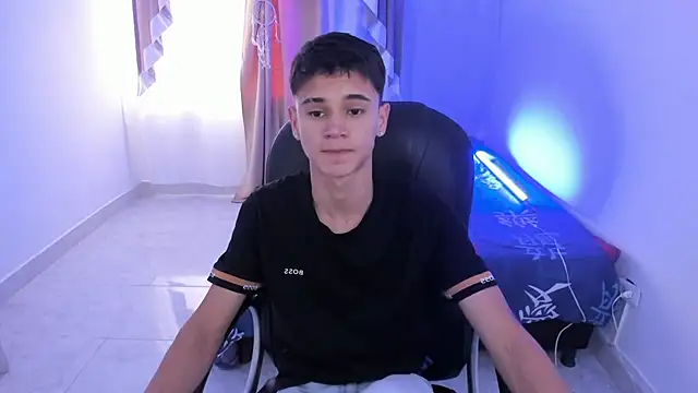 Aron Boyy online show from 11-10-25, 08:25