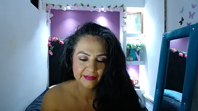 FunnyMatureXxX online show from 12-03-25, 07:35