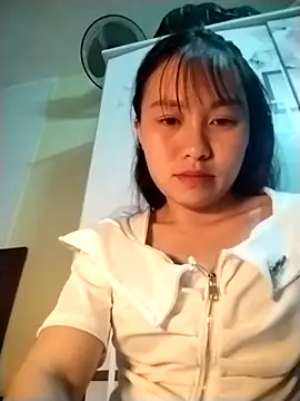   Sasulq   online show from 09-18-25, 03:59