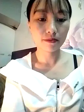   Sasulq   online show from 09-19-25, 08:07