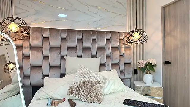 DulceEstrella  online show from 02-10-26, 11:53