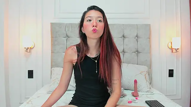 Snapshot of DulceEstrella_ chatting on 10-09-25, 05:08 DulceEstrella online show from 10-09-25, 05:08