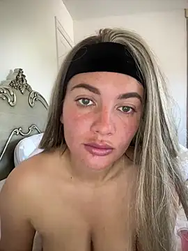 little lola x online show from 04-30-26, 11:28