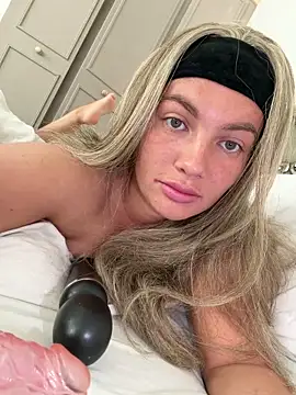 little lola x online show from 05-12-26, 04:13
