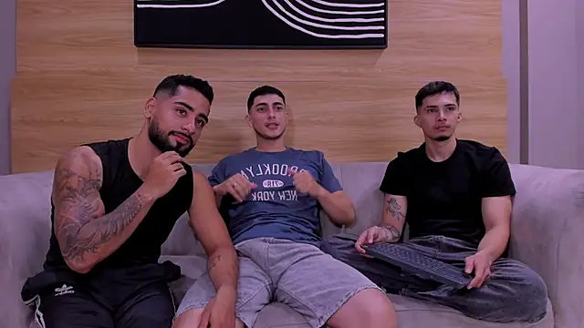 mike friends online show from 02-07-26, 01:02