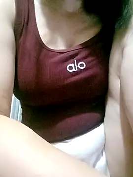 Surrilove online show from 04-10-26, 01:18