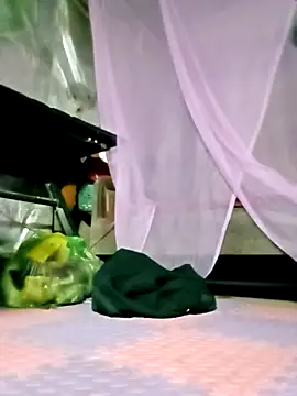 Surrilove online show from 03-28-26, 02:51