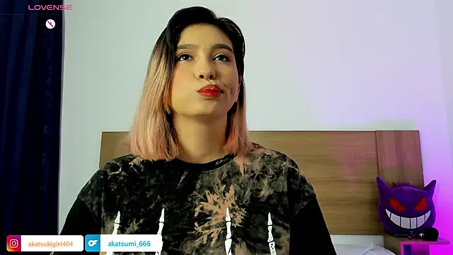 Snapshot of Akatsumi_ chatting on 09-29-25, 10:37 Akatsumi  online show from 09-29-25, 10:37