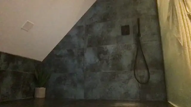 AmyStone   online show from 11-28-25, 10:10