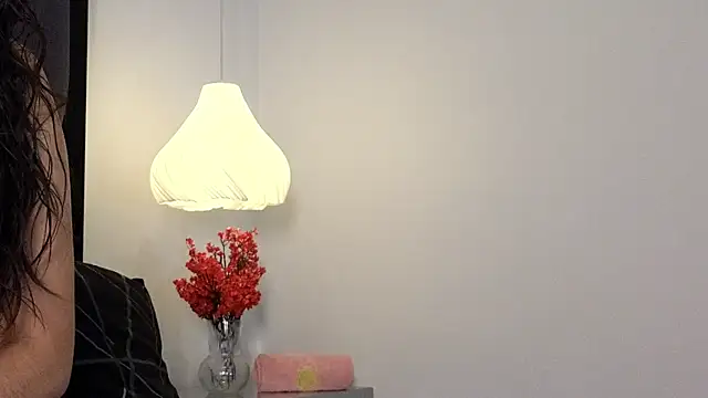 Calipso Parisi online show from 11-24-25, 01:00