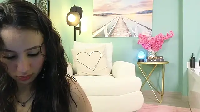 Calipso Parisi online show from 11-29-25, 01:22