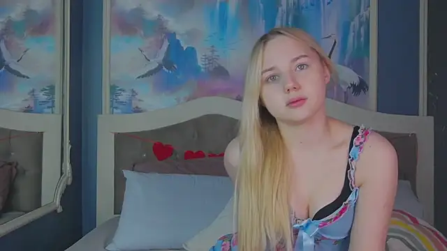 Snapshot of Sky_Cutie chatting on 03-01-26, 06:02 Sky Cutie online show from 03-01-26, 06:02